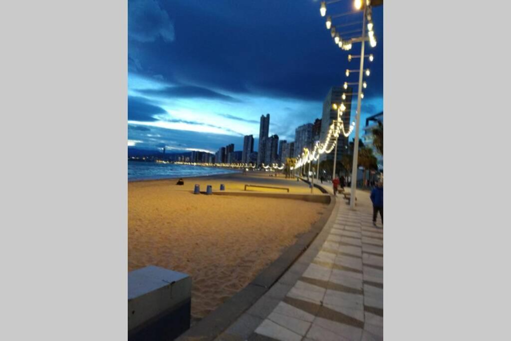 Appartement Vue Sur Mer Avenue De L'Europe Benidorm Ngoại thất bức ảnh